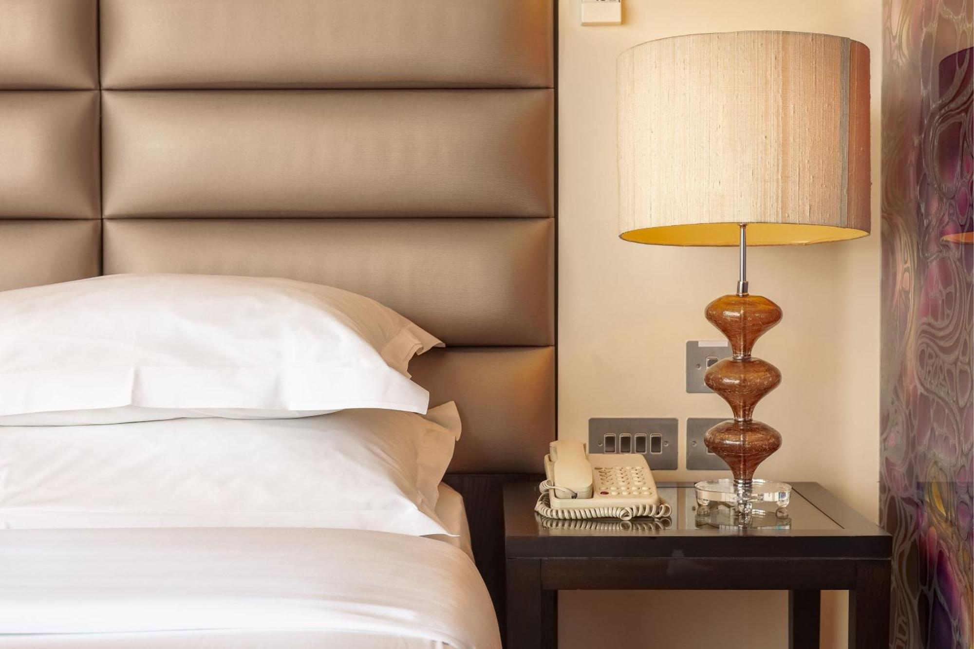 Sheraton Athlone Hotel Екстер'єр фото