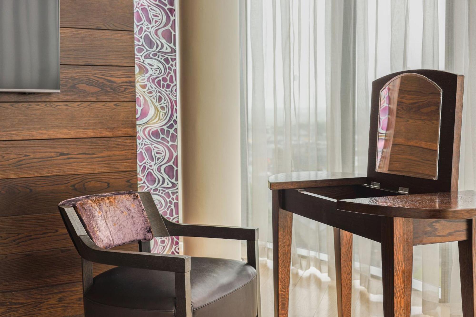Sheraton Athlone Hotel Екстер'єр фото